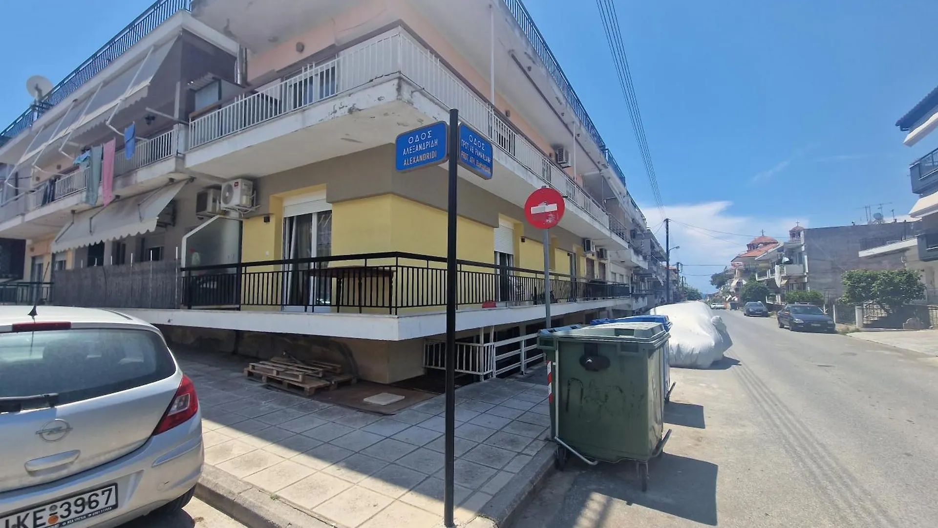 Konstantinos Apartment نيا موذانيا