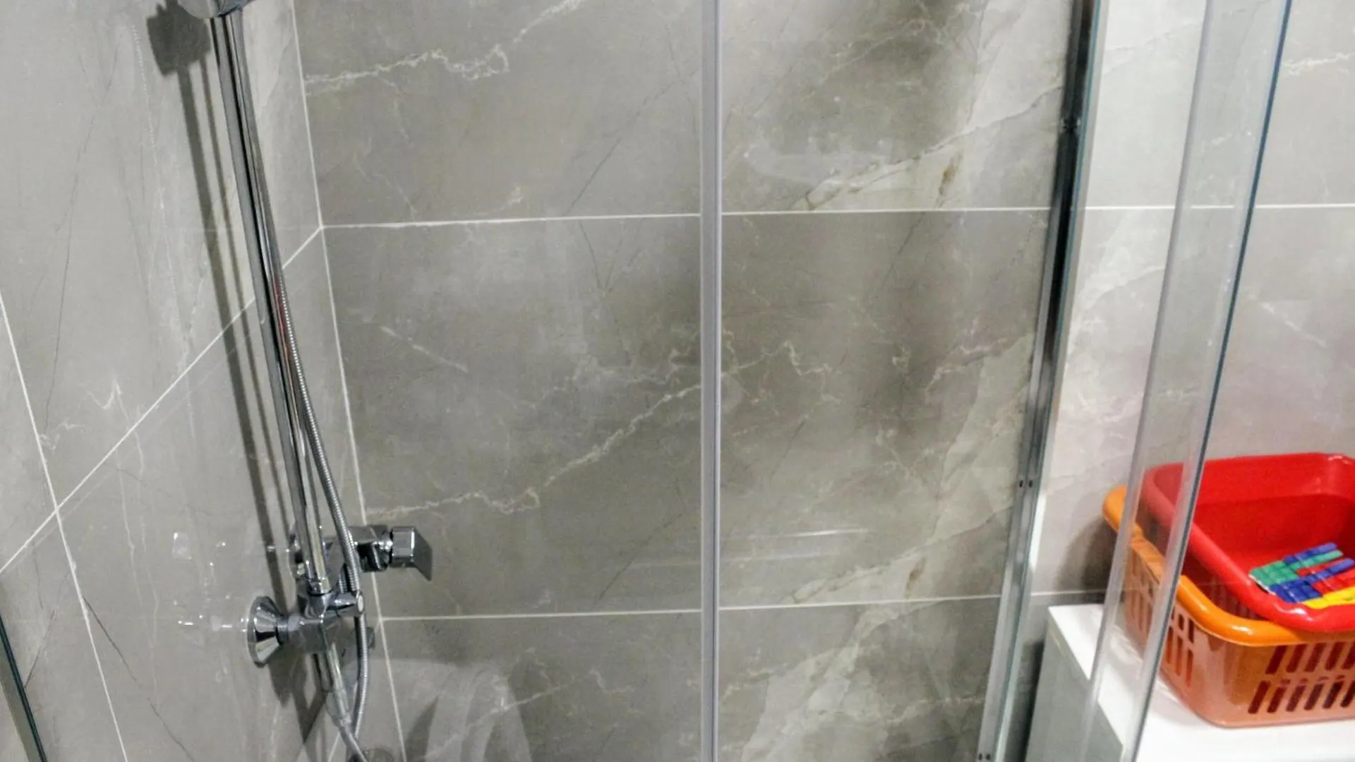 Konstantinos Apartment نيا موذانيا