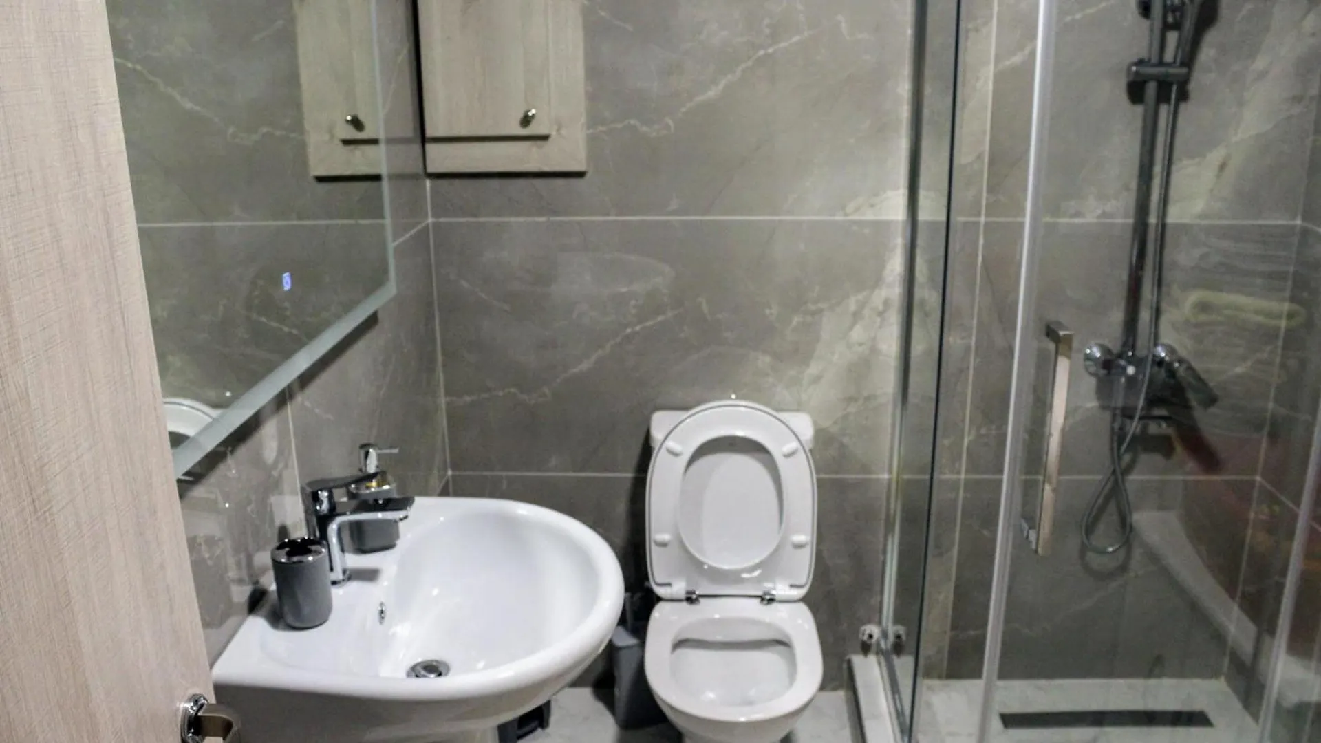 Konstantinos Apartment نيا موذانيا اليونان