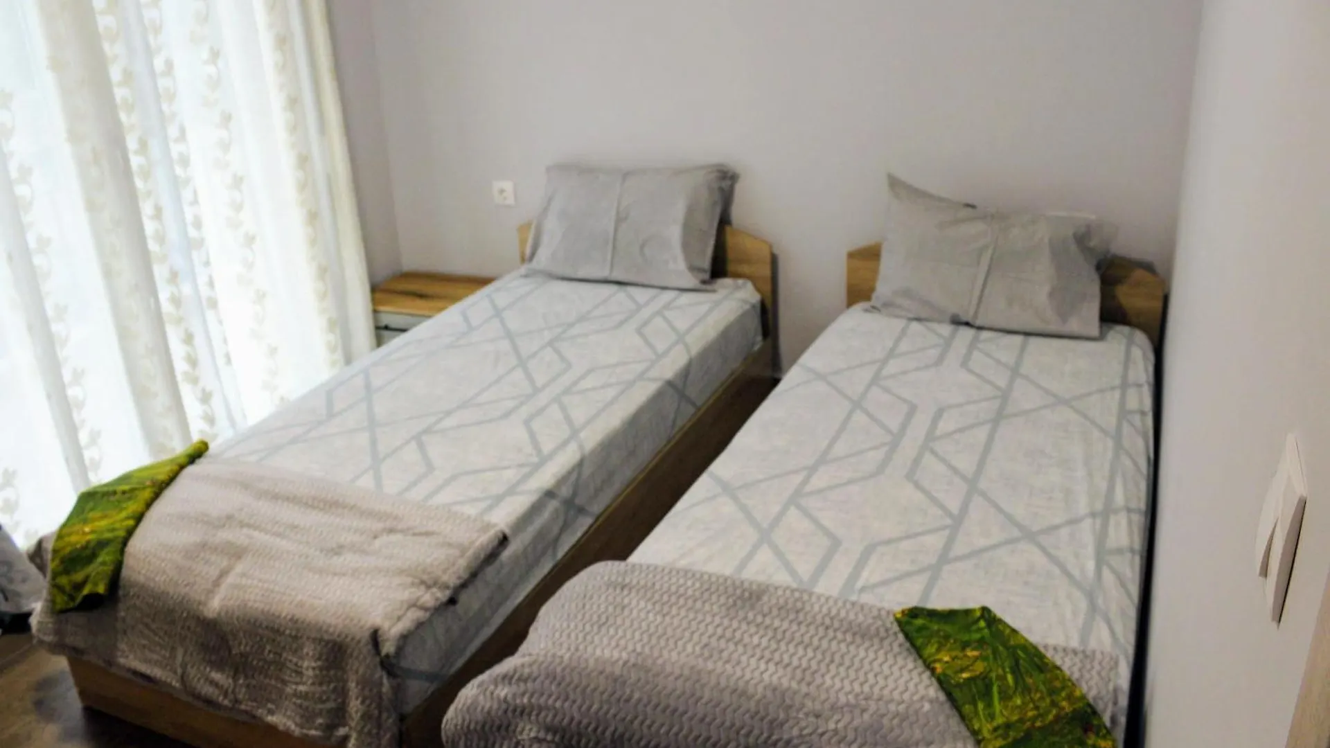 Konstantinos Apartment نيا موذانيا