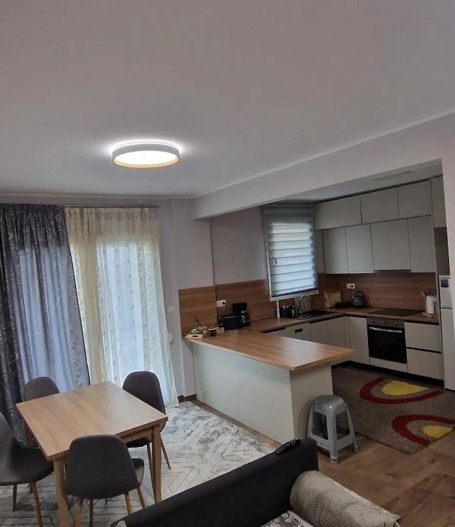 Konstantinos Apartment نيا موذانيا اليونان